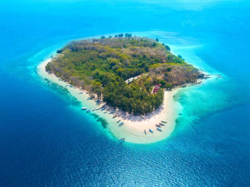 Romantic Boat Trip from Bali to Lombok