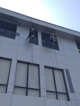 Perawatan Gedung - CV Maju Berkarya Mulia