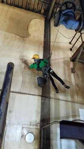 Pembersihan Cladding