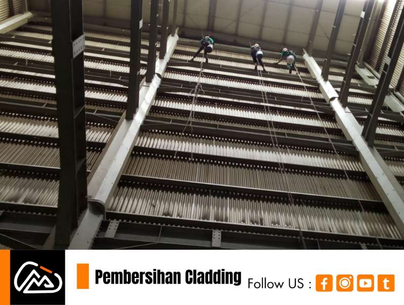 Jasa Pembersihan Cladding Pabrik Makassar