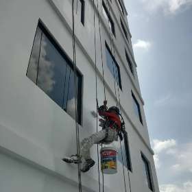 Pasang Sealant & Pengecatan