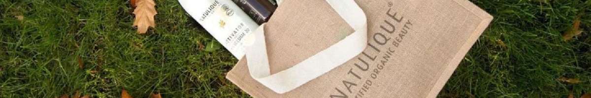 HAYLO HAIR & BEAUTY Banner