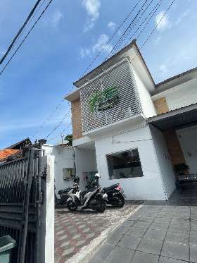 Klinik kecantikan Evita Skincare tampak depan | Evita Skincare