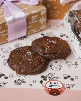 Big Cookies - Choc Almond Cookies Jakarta - HoneyBear Cookies & Bakery Jakarta