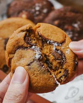 Big Cookies - Drack Choco Sea Salt Cookies Jakarta - HoneyBear Cookies & Bakery Jakarta