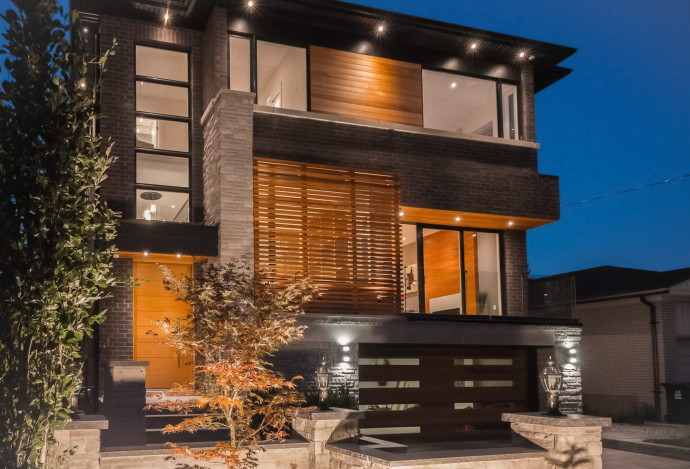 Strategies for Impactful Exterior Real Estate Photography