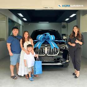 Keseruan baru dimulai! Selamat atas mobil BMW X1 baru kalian. Terima kasih telah memilih BMW Astra Surabaya!