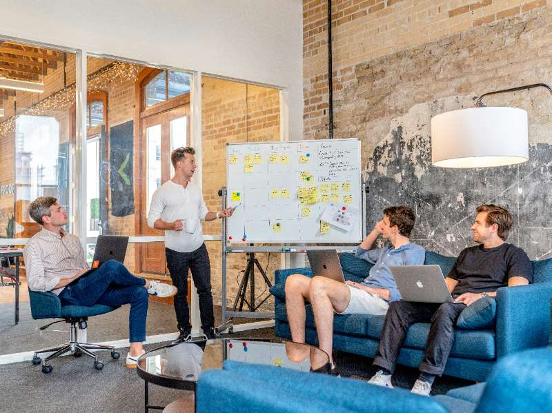 5 Reasons to Consider Hiring a Marketing Agency Today