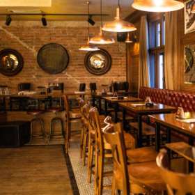 Pubs & Clubs Cleaning