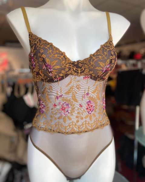 Milwaukee’s Top Choice for Boudoir Lingerie