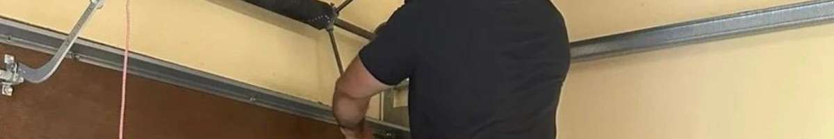 Deloi Garage Doors Banner