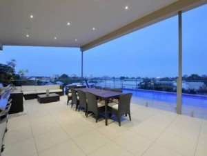 How to Use Tiles in Outdoor Areas