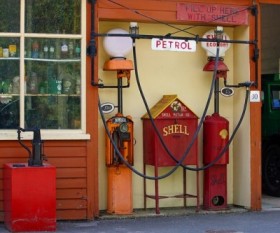 Save Money at the Petrol Station with These Tips