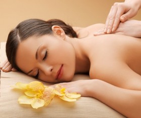 Healing With Natural Therapies: Improving Your Health With Aromatherapy