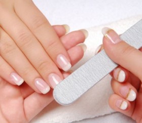 Top 4 Manicure Tips for Stunning Nails on Your Wedding Day