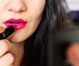 Top 4 Secrets to Longer-lasting Lipstick