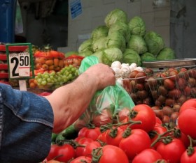 Food Shopping Tips: Buying Basic Commodities