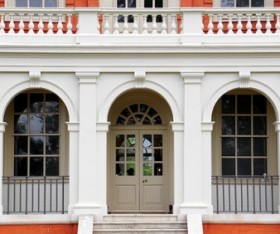 Screen Door: A DIY Installation Guide
