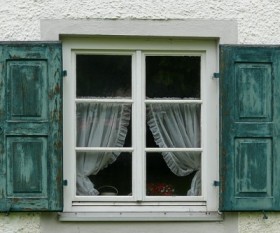 3 Tips to Choose the Right Window Shutters for Your Home