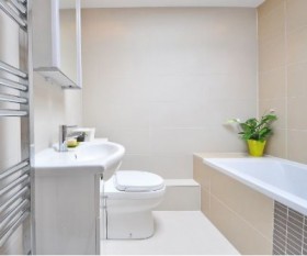 6 Ways to Lighten Up Your Bathroom Without Windows