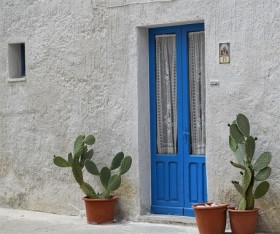Top 4 Reasons to Install Screen Doors