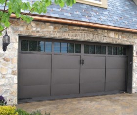 Garage and Garage Door Ideas for a New Home