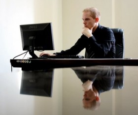 Tips on How to Stay Focused at Work and Resist Distractions