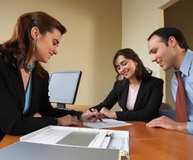 Pros and Cons of Business Brokers